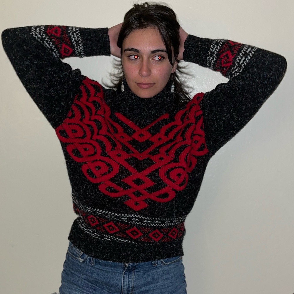 Gorgeous Nordic influence vintage sweater